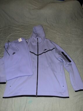 Men’s Nike Tech Fleece Lavender Athletic Zip Hoodie & Joggers Set
